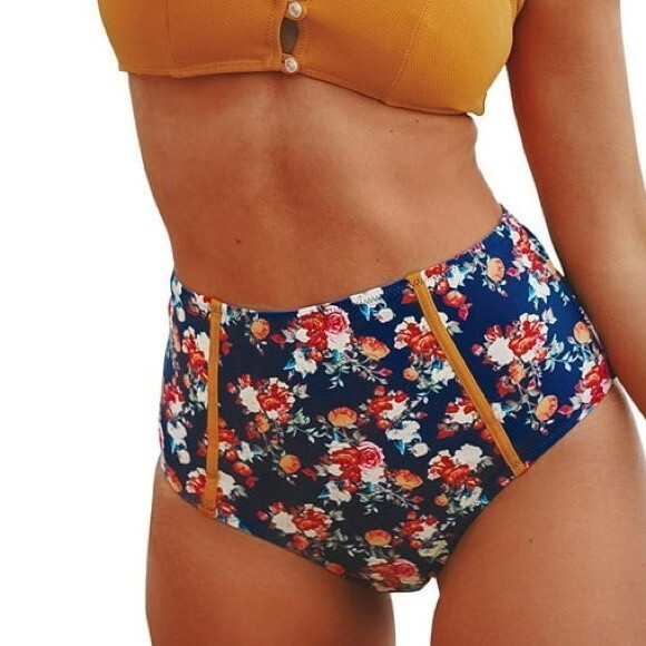 Cupshe Caramel Buttons High Waist Floral Bikini Bottoms - Picture 1 of 10